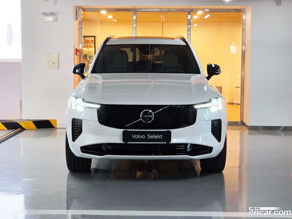 Volvo XC90 B6 2026 — миниатюра 3