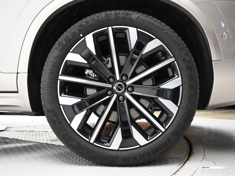 Volvo XC90 B6 2026 — миниатюра 5