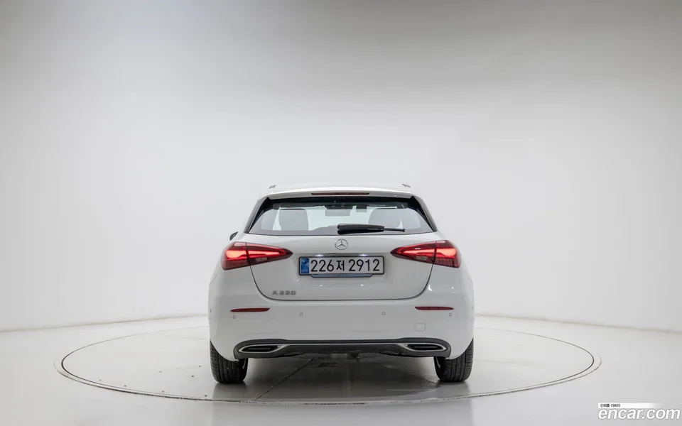 Mercedes-Benz A-Class A220 2025 — миниатюра 4
