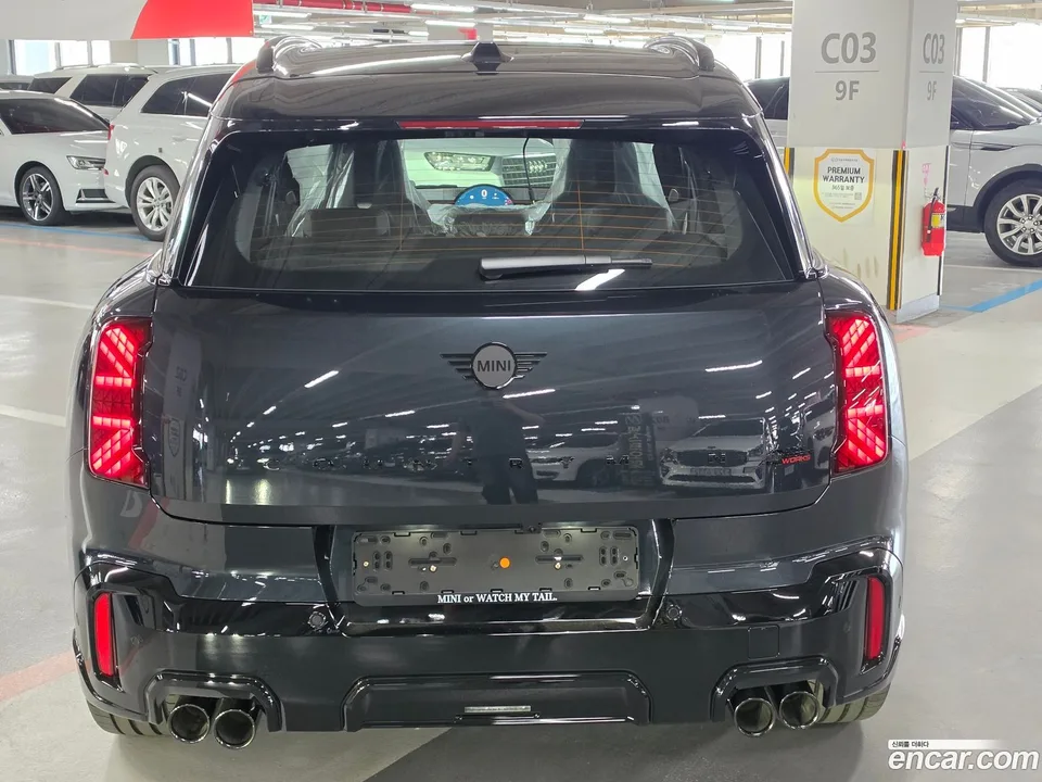 MINI Cooper S Countryman ALL4 JCW 2026 — миниатюра 4