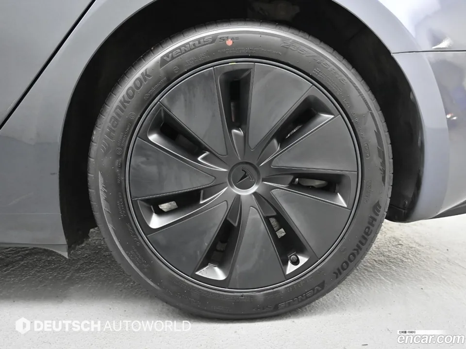 Tesla Model 3 AWD 2024 — миниатюра 2