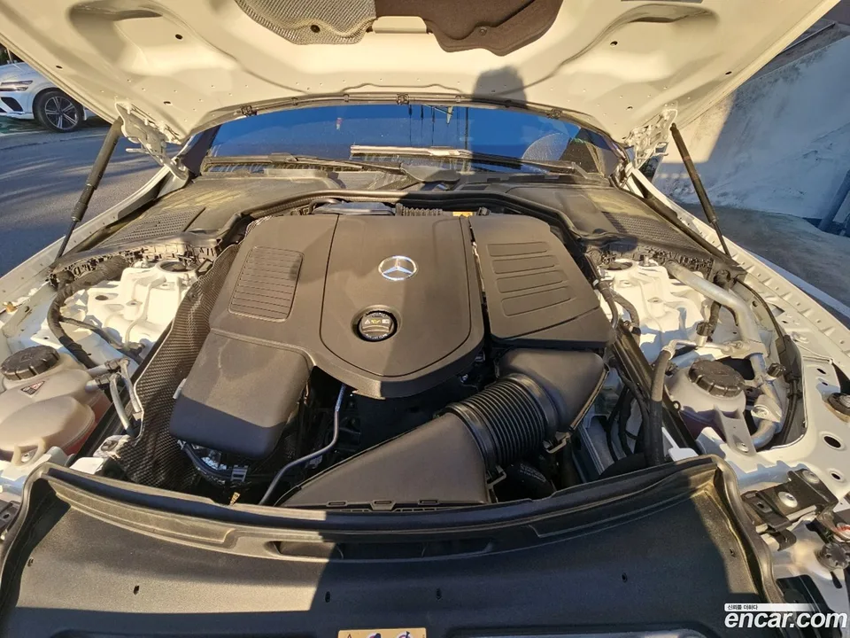 Mercedes-Benz C-Class C300 4MATIC 2023 — миниатюра 2