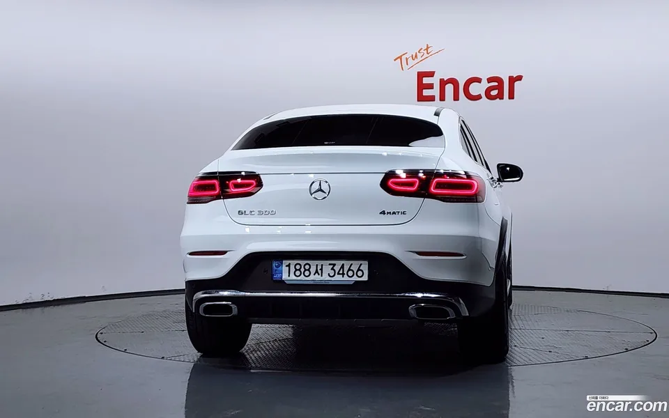 Mercedes-Benz GLC-Class GLC300 4MATIC 2023 — миниатюра 4