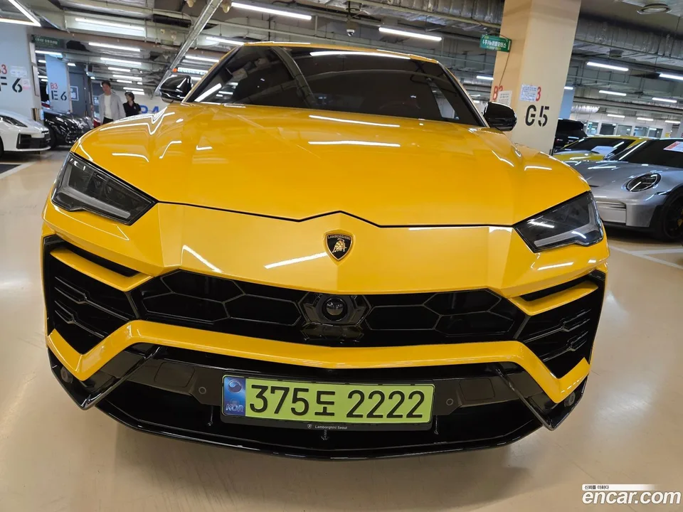 Lamborghini Urus 4.0 V8 2022 — миниатюра 2