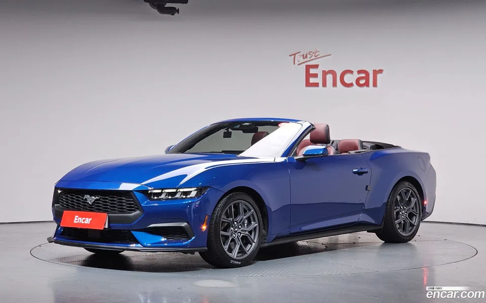 Ford Mustang 2.3 2024 — фото 1, купить с доставкой в Москву
