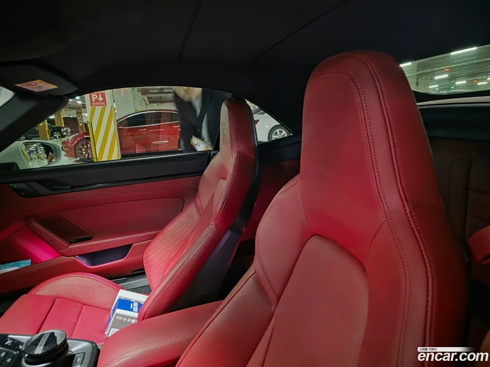 Porsche 911 (992) GTS 2022 — миниатюра 5