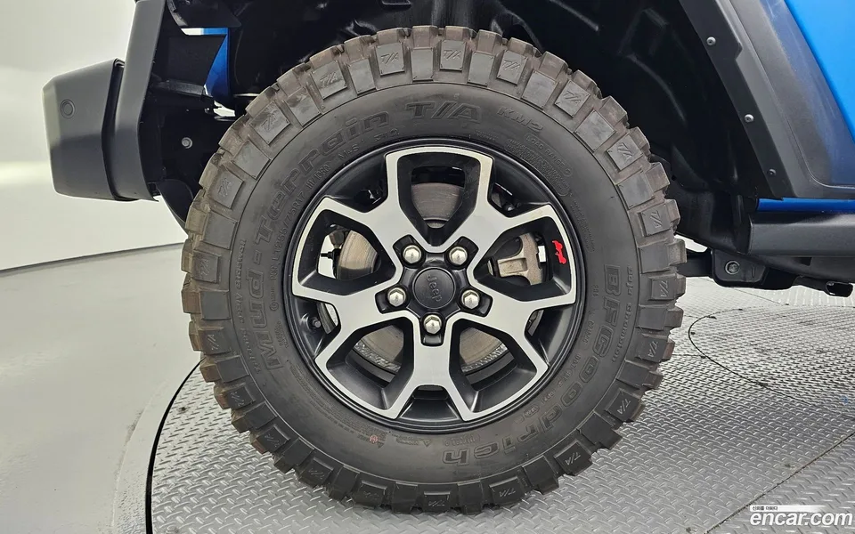 Jeep Wrangler 2.0 4 2023 — миниатюра 2
