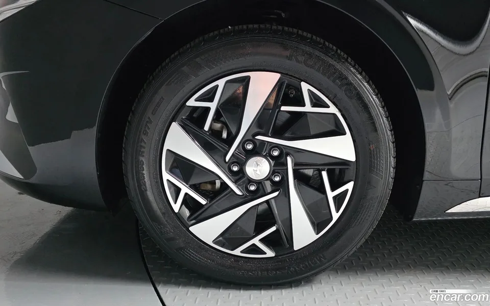 Hyundai Grandeur IG Hybrid 2022 — миниатюра 2