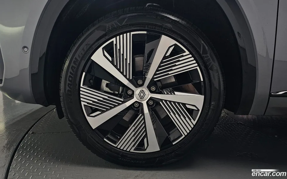 Renault Samsung Grand Koleos 1.5 E-TECH 2WD 2025 — миниатюра 5