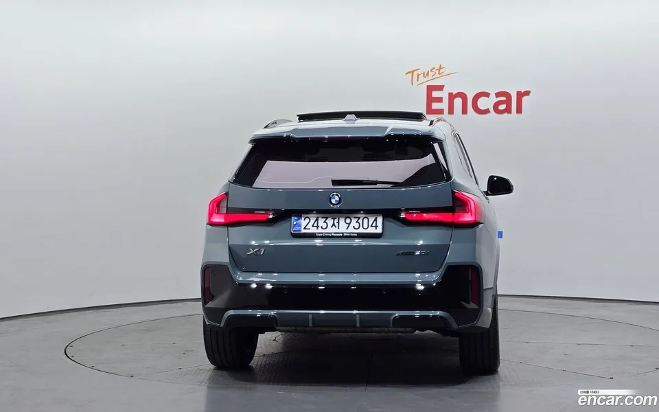 BMW X1 xDrive 20i M 2025 — миниатюра 4