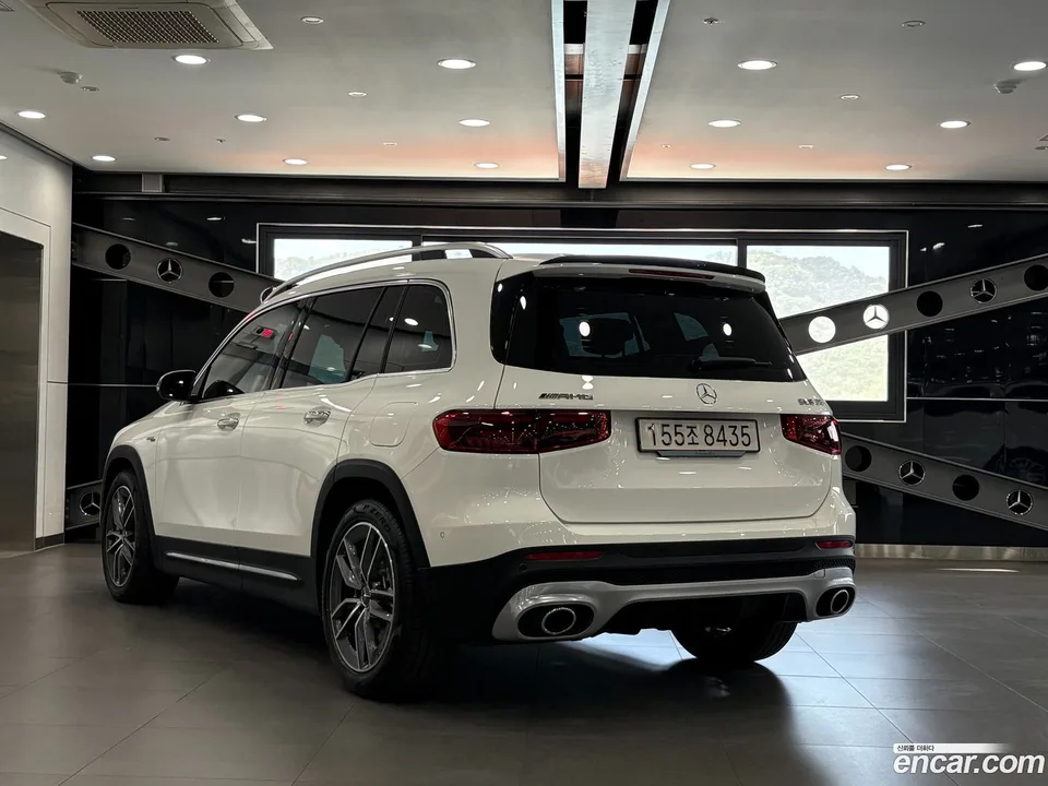 Mercedes-Benz GLB-Class AMG GLB35 4MATIC 2025 — миниатюра 2