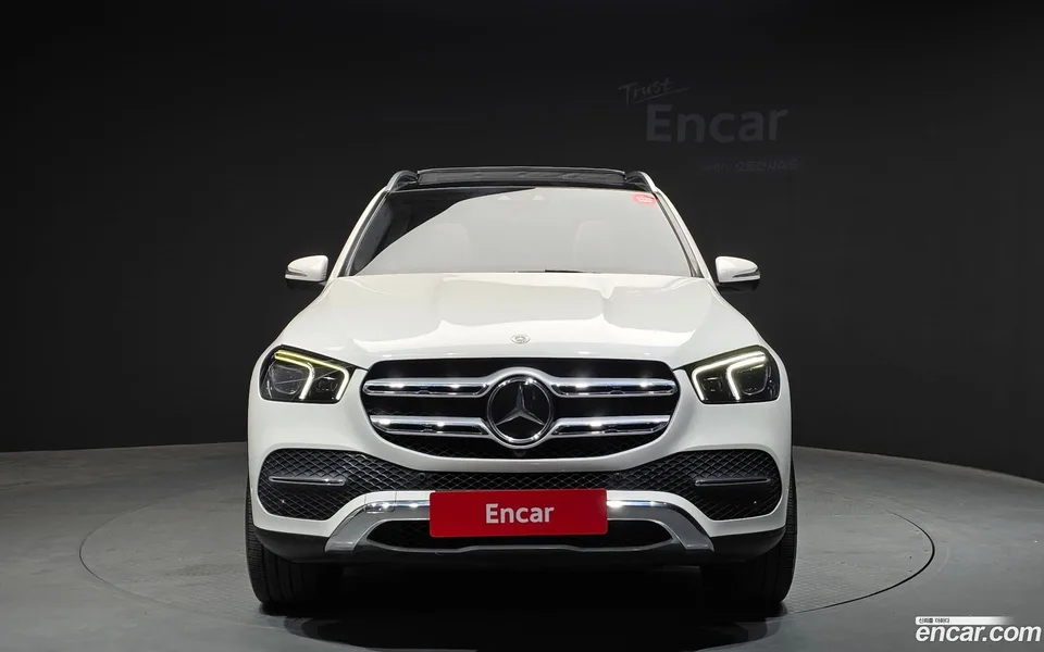 Mercedes-Benz GLE-Class GLE350e 4MATIC 2022 — миниатюра 3