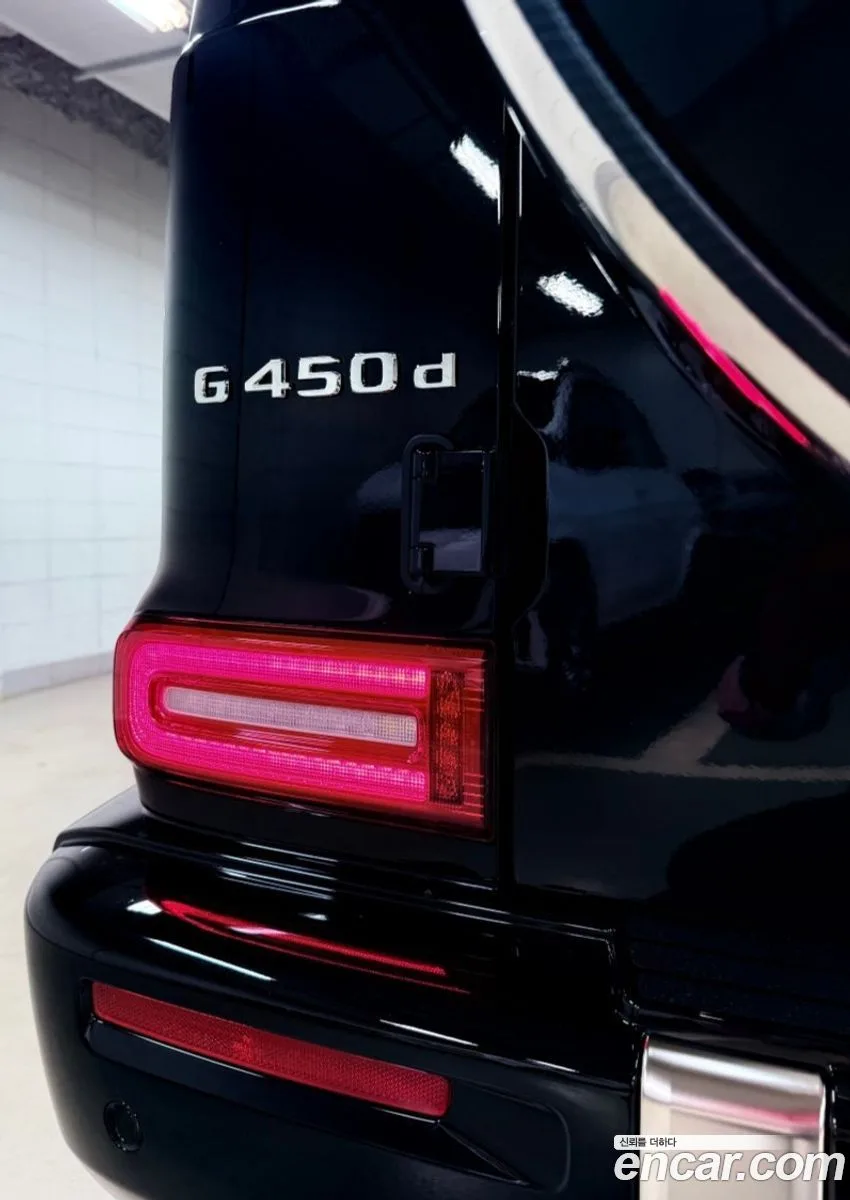 Mercedes-Benz G-Class G450d 2026 — миниатюра 2