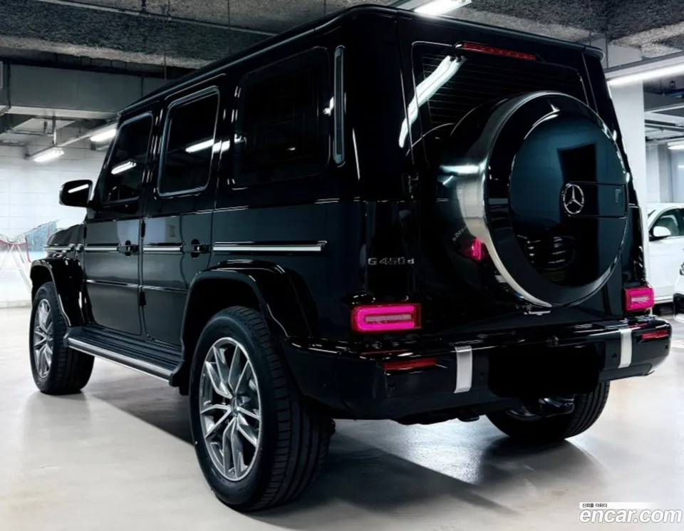 Mercedes-Benz G-Class G450d 2026 — миниатюра 3