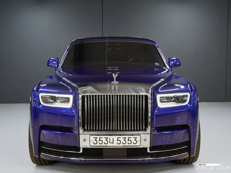 Rolls-Royce Phantom 6.7 EWB V12 2022 — миниатюра 2