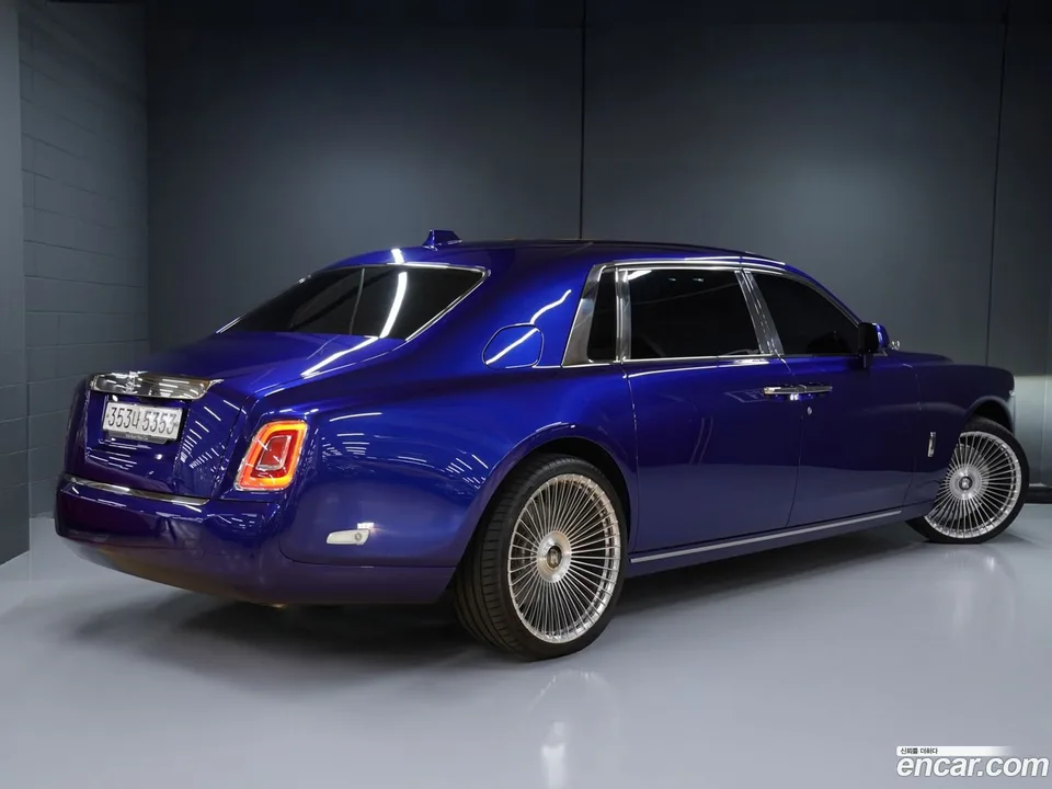 Rolls-Royce Phantom 6.7 EWB V12 2022 — миниатюра 4