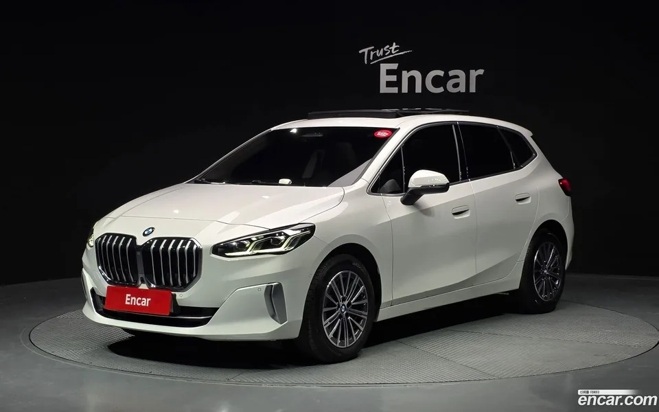 BMW 2 Series Active Tourer 220i 2024 — фото 1, купить с доставкой в Москву