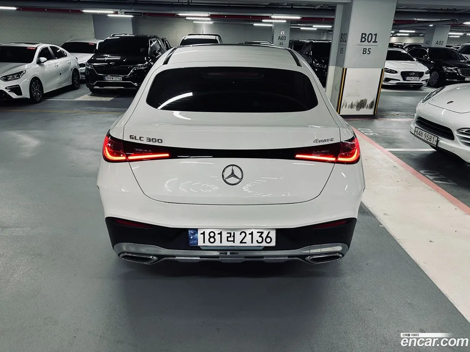 Mercedes-Benz GLC-Class GLC300 4MATIC 2024 — миниатюра 2