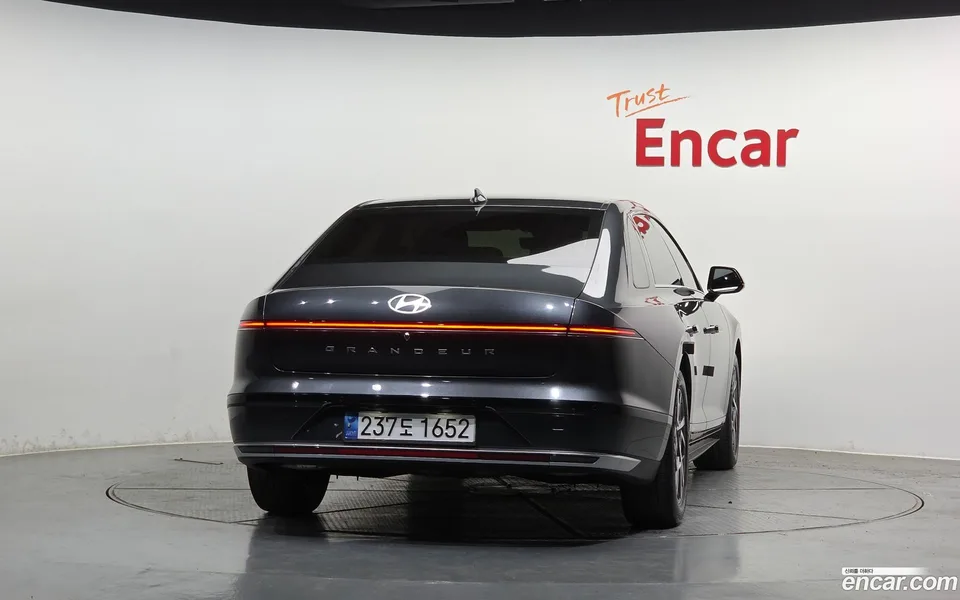 Hyundai Grandeur 2.5 2WD 2023 — миниатюра 4