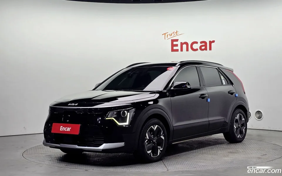 Kia Niro EV 2023 — фото 1, купить с доставкой в Москву