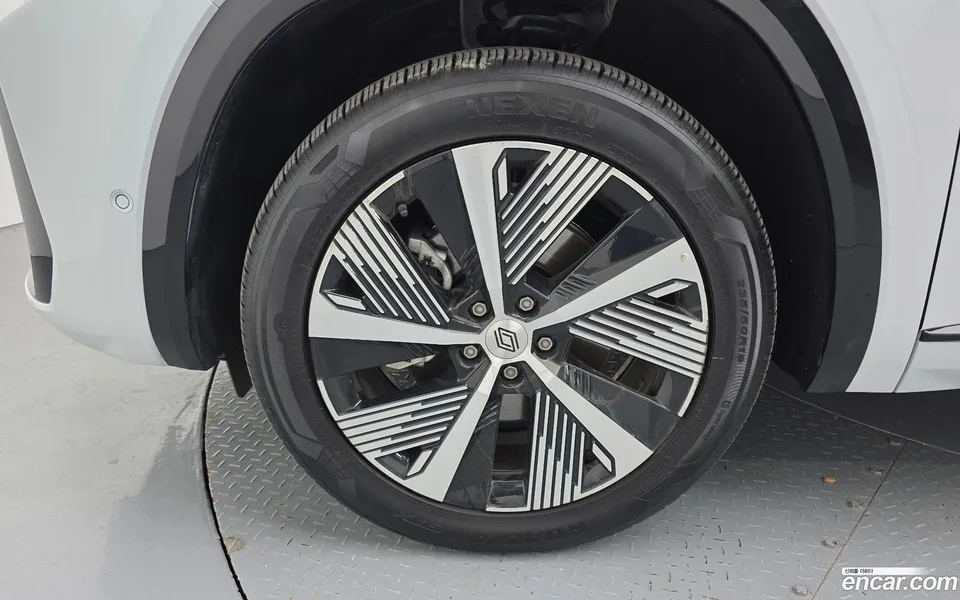 Renault Samsung Grand Koleos 1.5 E-TECH 2WD 2024 — миниатюра 2