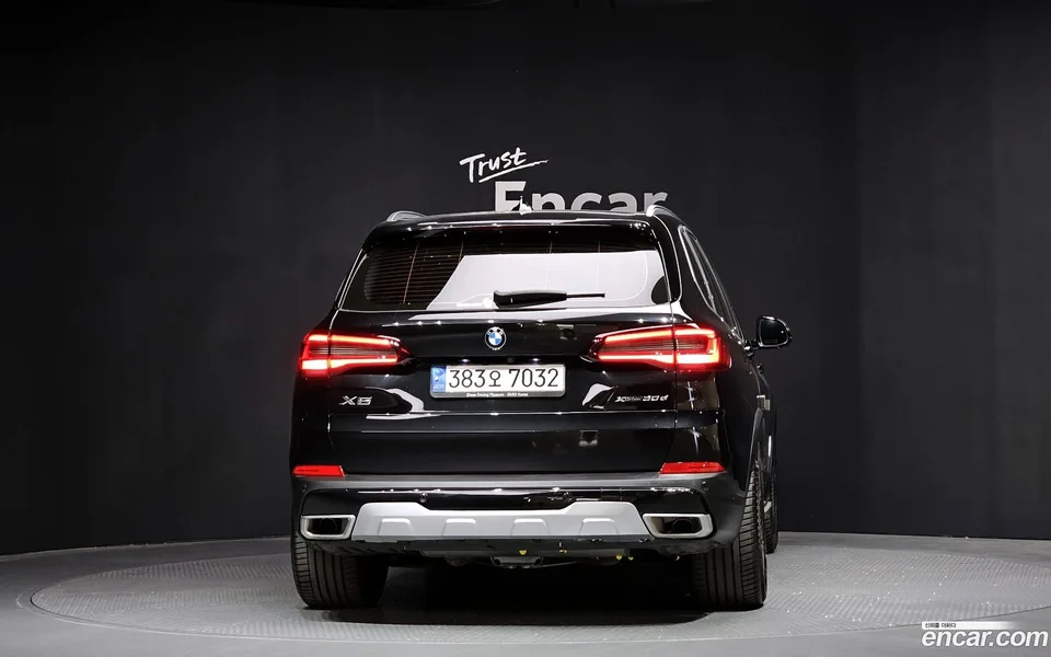 BMW X5 xDrive 30d xLine 2023 — миниатюра 4