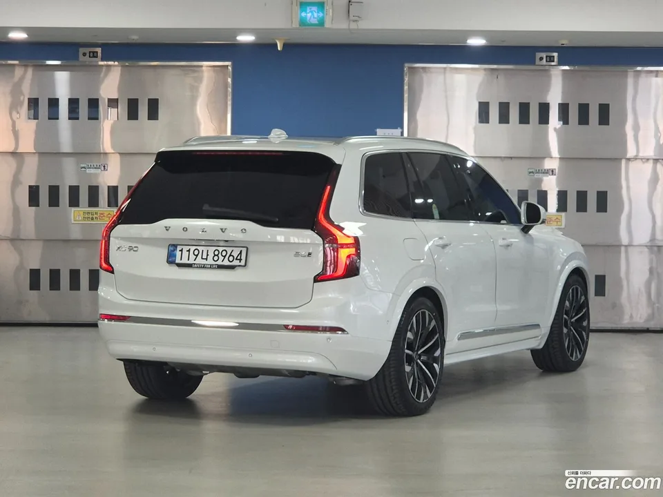 Volvo XC90 B6 2026 — миниатюра 4