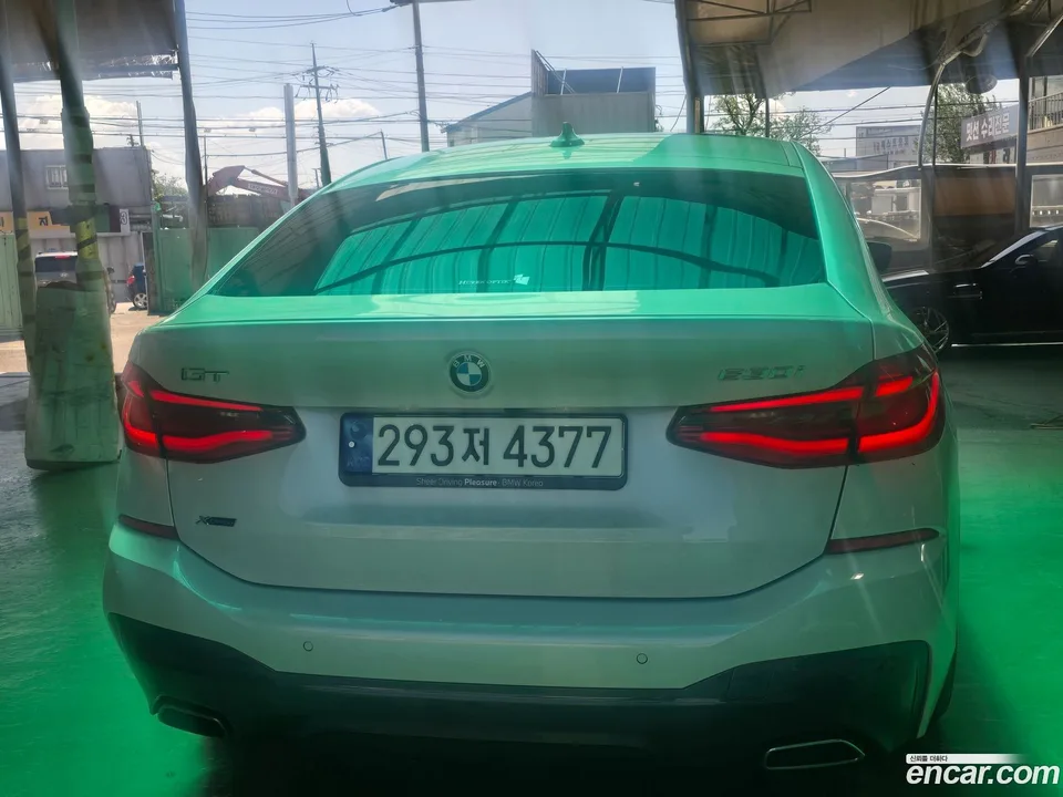 BMW 6 Series GT 630i xDrive M 2023 — миниатюра 3