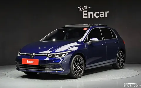 Volkswagen Golf 2023 купить в Москве