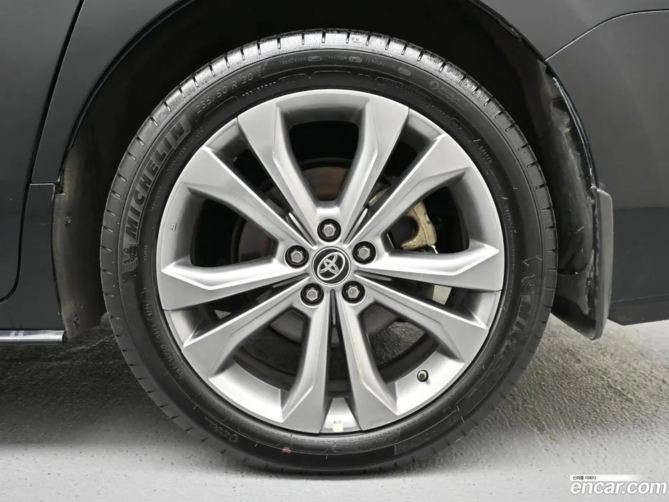 Toyota Sienna 2.5 2WD 2025 — миниатюра 2