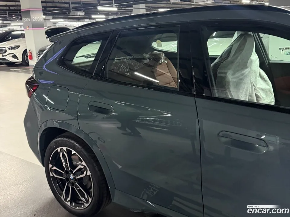BMW X1 xDrive 20i M 2026 — миниатюра 2