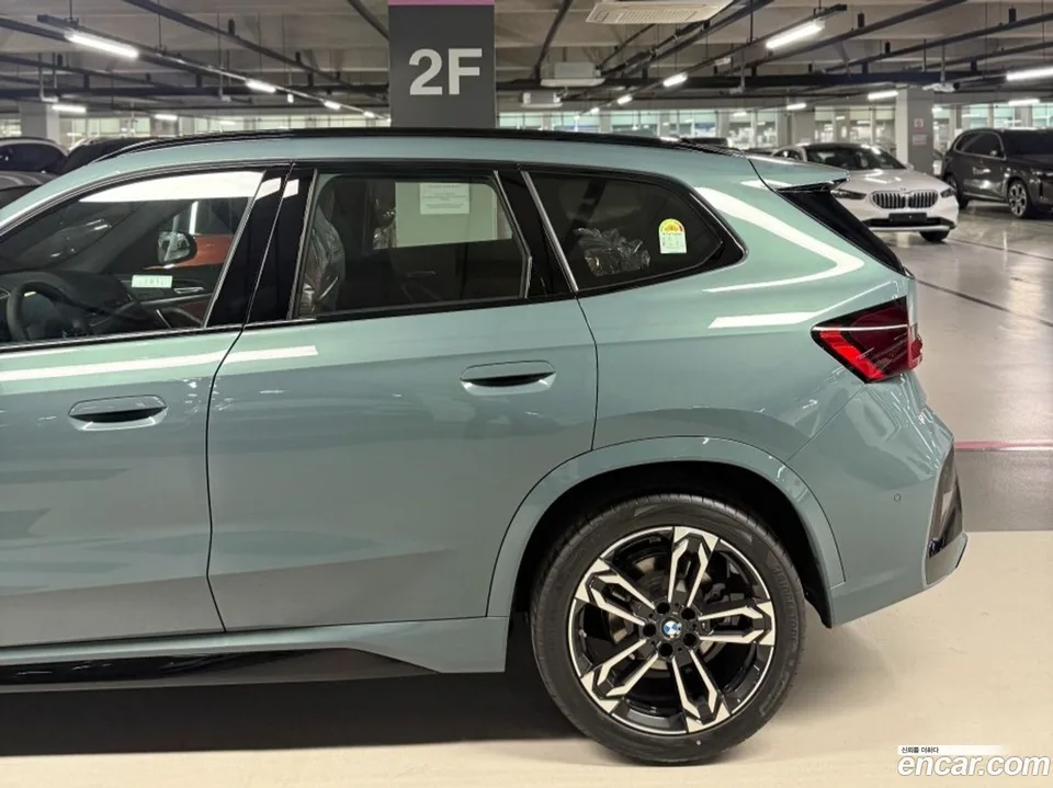 BMW X1 xDrive 20i M 2026 — миниатюра 4