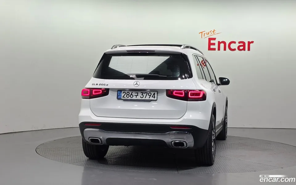 Mercedes-Benz GLB-Class GLB200 d 2022 — миниатюра 4