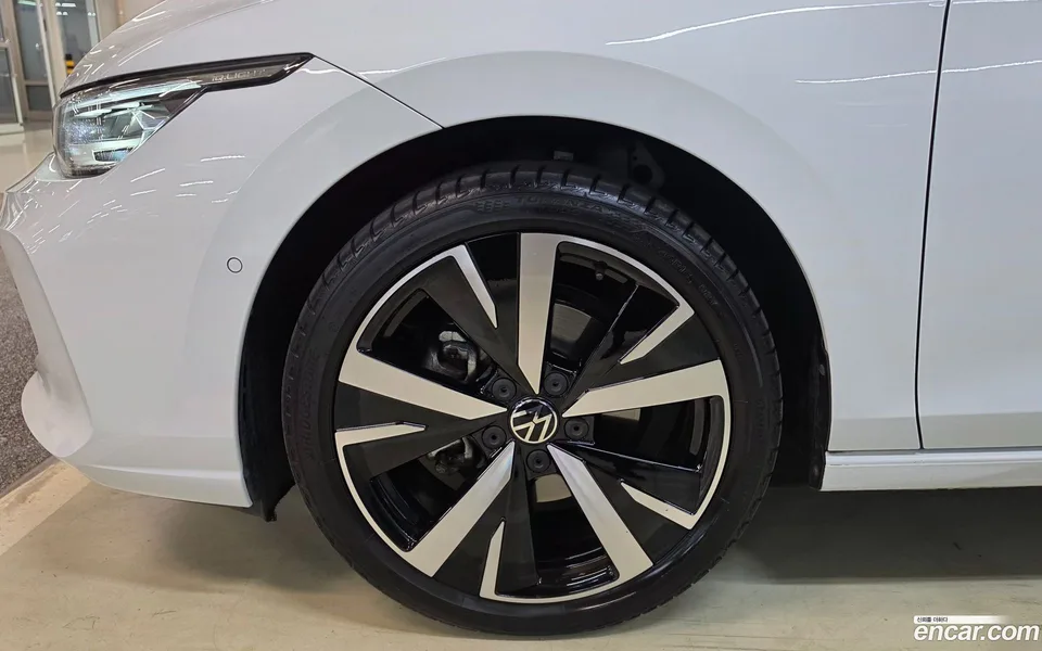 Volkswagen Golf 2.0 TDI 2025 — миниатюра 2