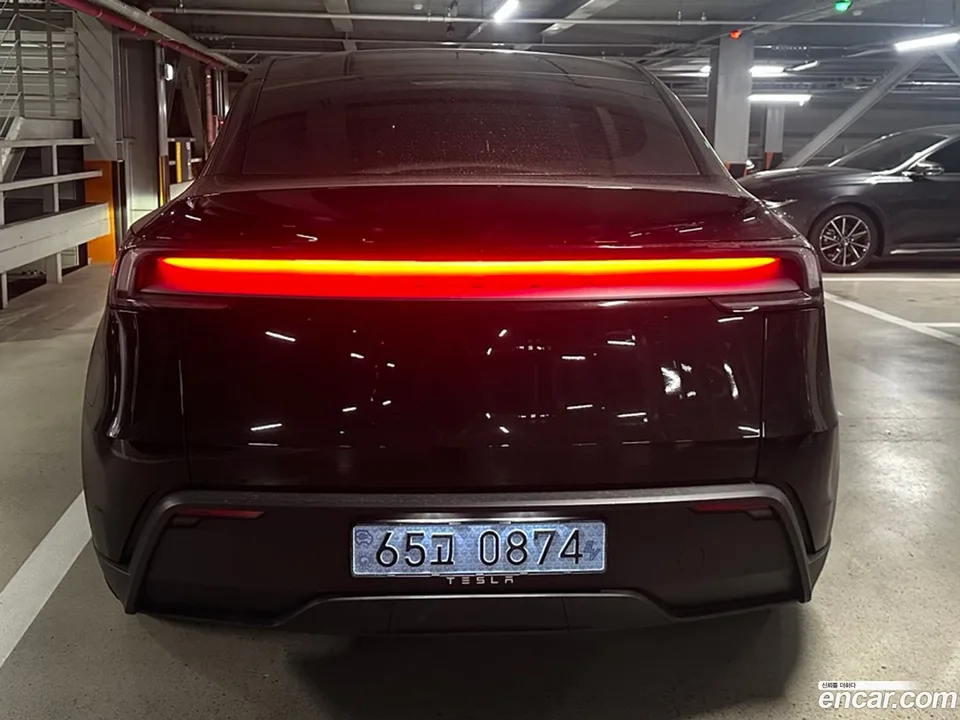 Tesla Model Y RWD 2026 — миниатюра 3