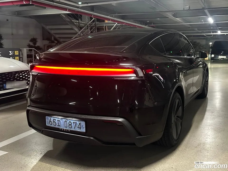 Tesla Model Y RWD 2026 — миниатюра 4
