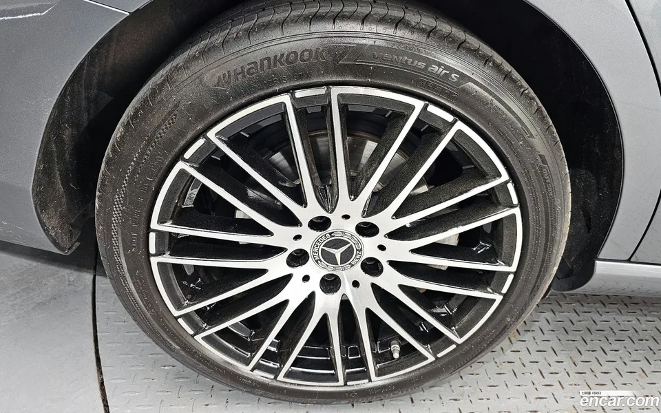 Mercedes-Benz C-Class C200 2022 — миниатюра 2