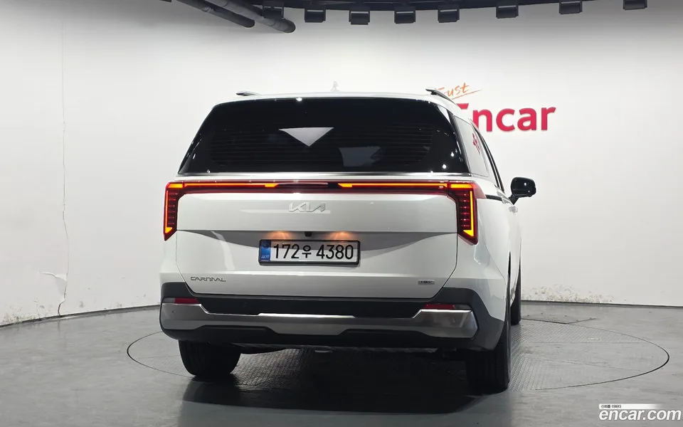 Kia Carnival HEV 9 2025 — миниатюра 4