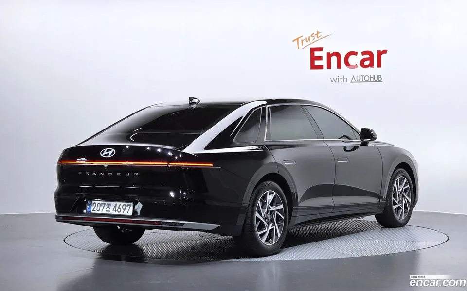 Hyundai Grandeur Hybrid 2024 — фото 1, купить с доставкой в Москву