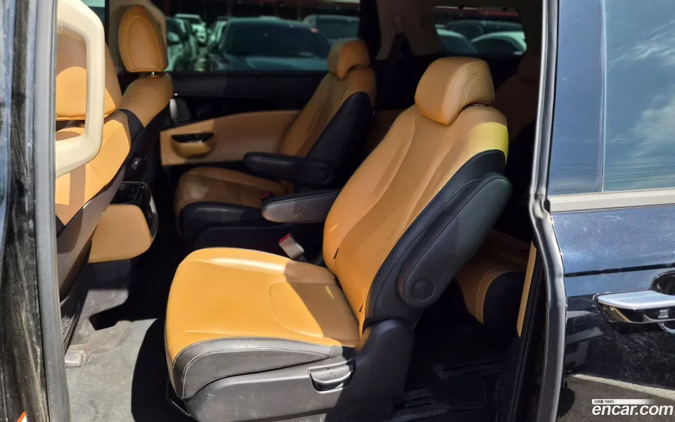 Kia Carnival 9 2022 — миниатюра 4