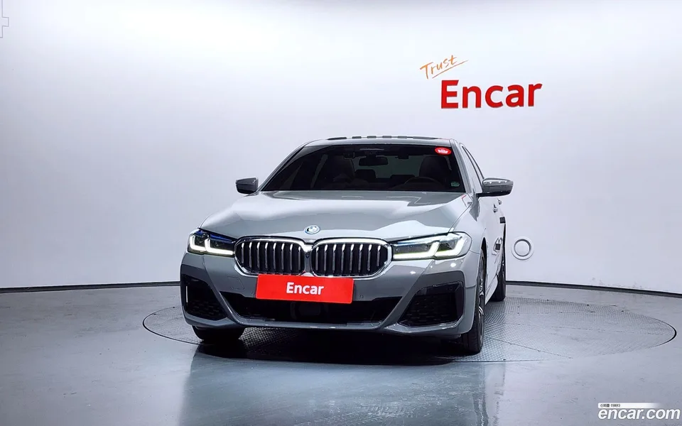 BMW 5 Series 530e M 2022 — миниатюра 3