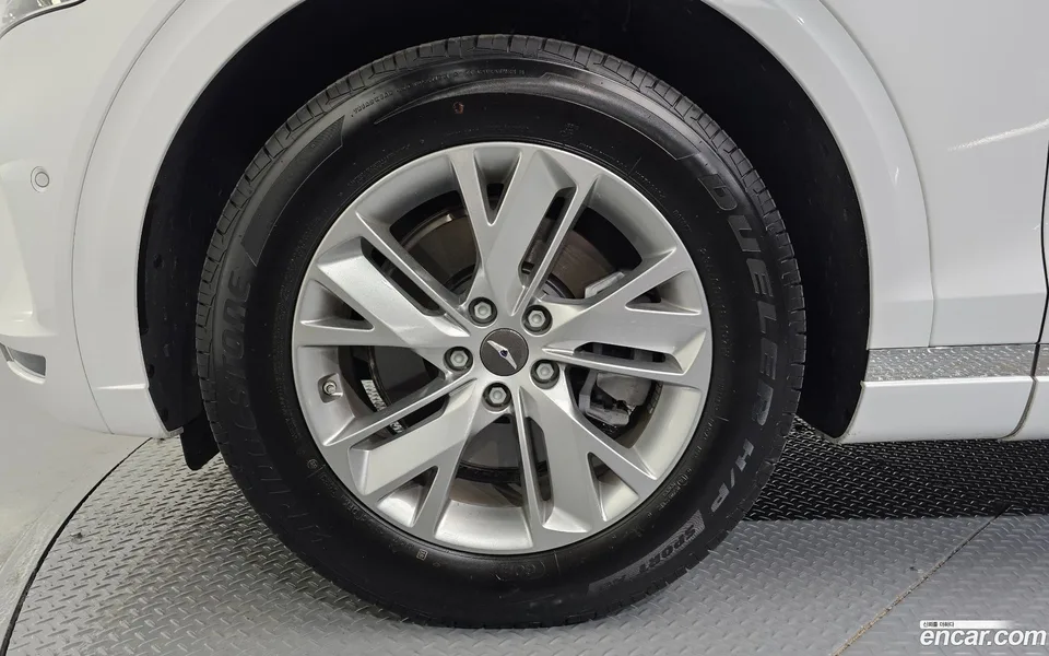 Genesis GV70 2.5T 2WD 2023 — миниатюра 5