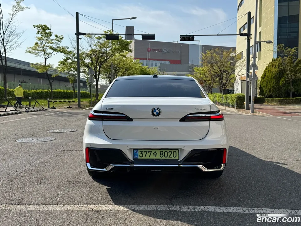BMW 7 Series 740d xDrive M 2025 — миниатюра 3