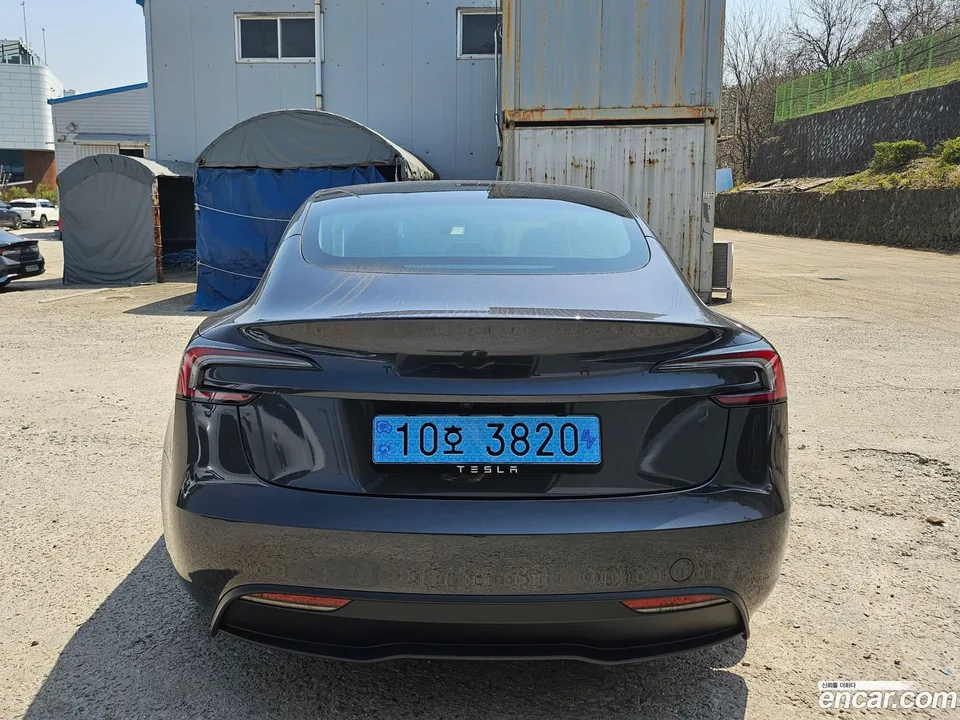 Tesla Model 3 RWD 2026 — миниатюра 4