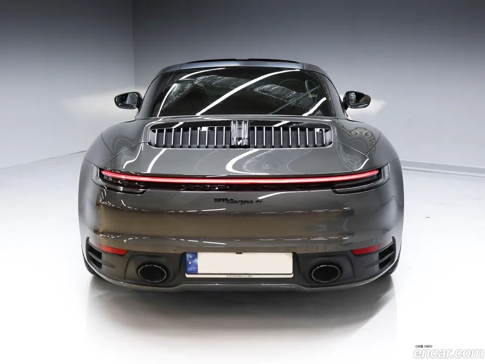 Porsche 911 (992) 4 2022 — миниатюра 4