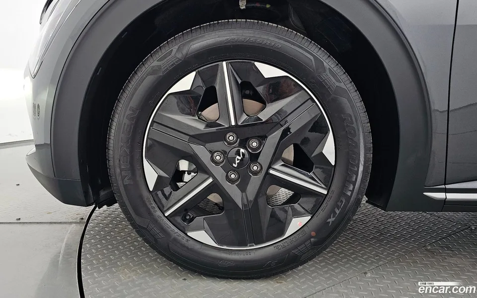 Kia EV6 2WD 2025 — миниатюра 5