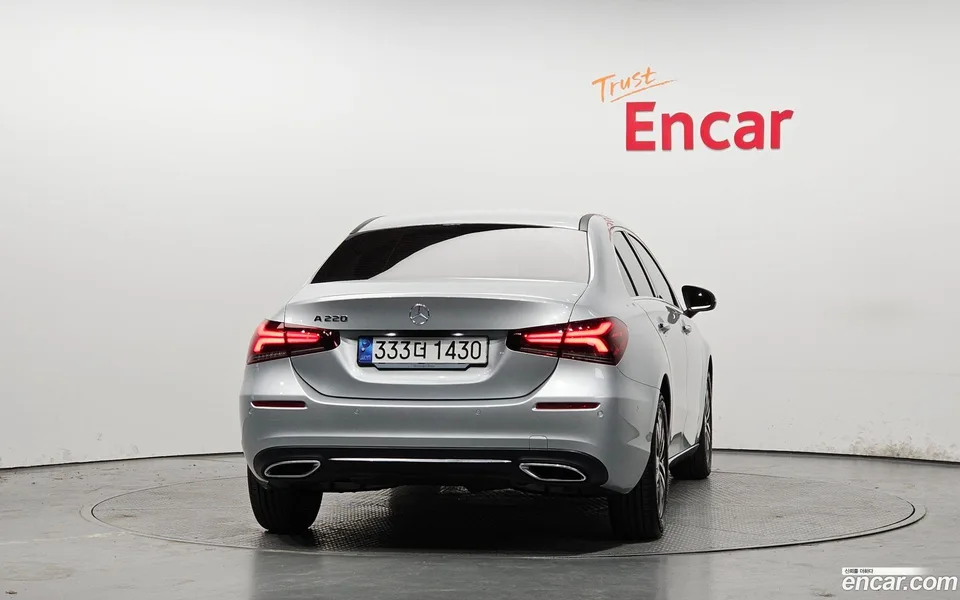 Mercedes-Benz A-Class A220 2023 — миниатюра 4