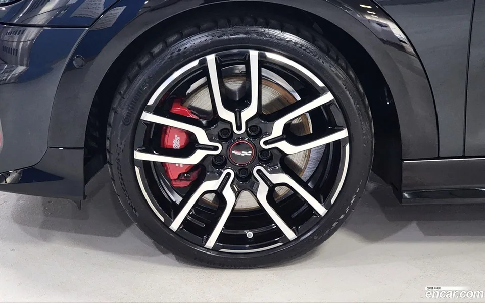 MINI Cooper S JCW 2025 — миниатюра 2