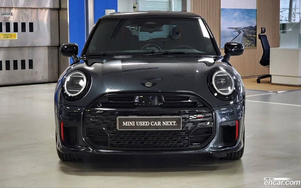 MINI Cooper S JCW 2025 — миниатюра 3