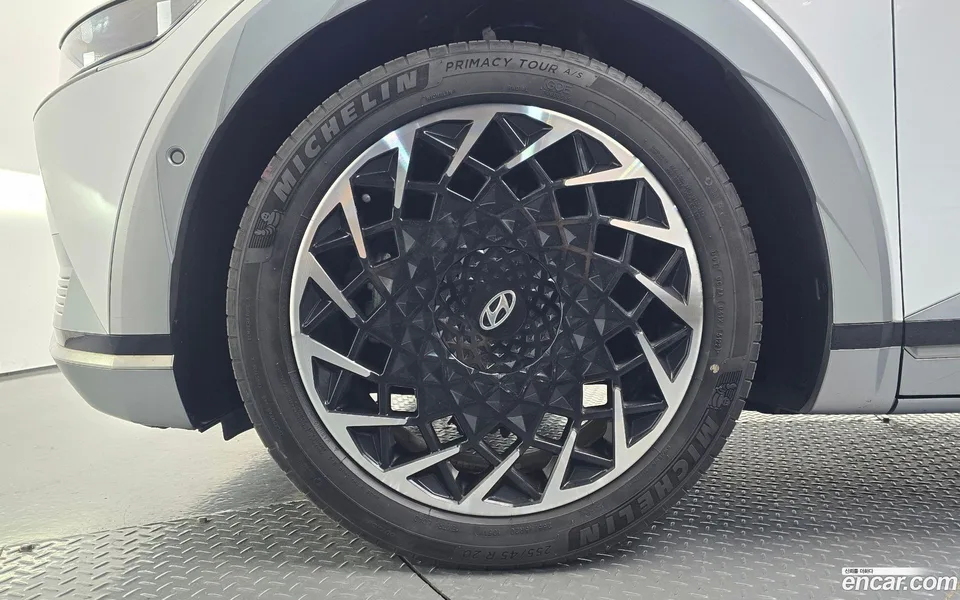 Hyundai Ioniq 5 2023 — миниатюра 2
